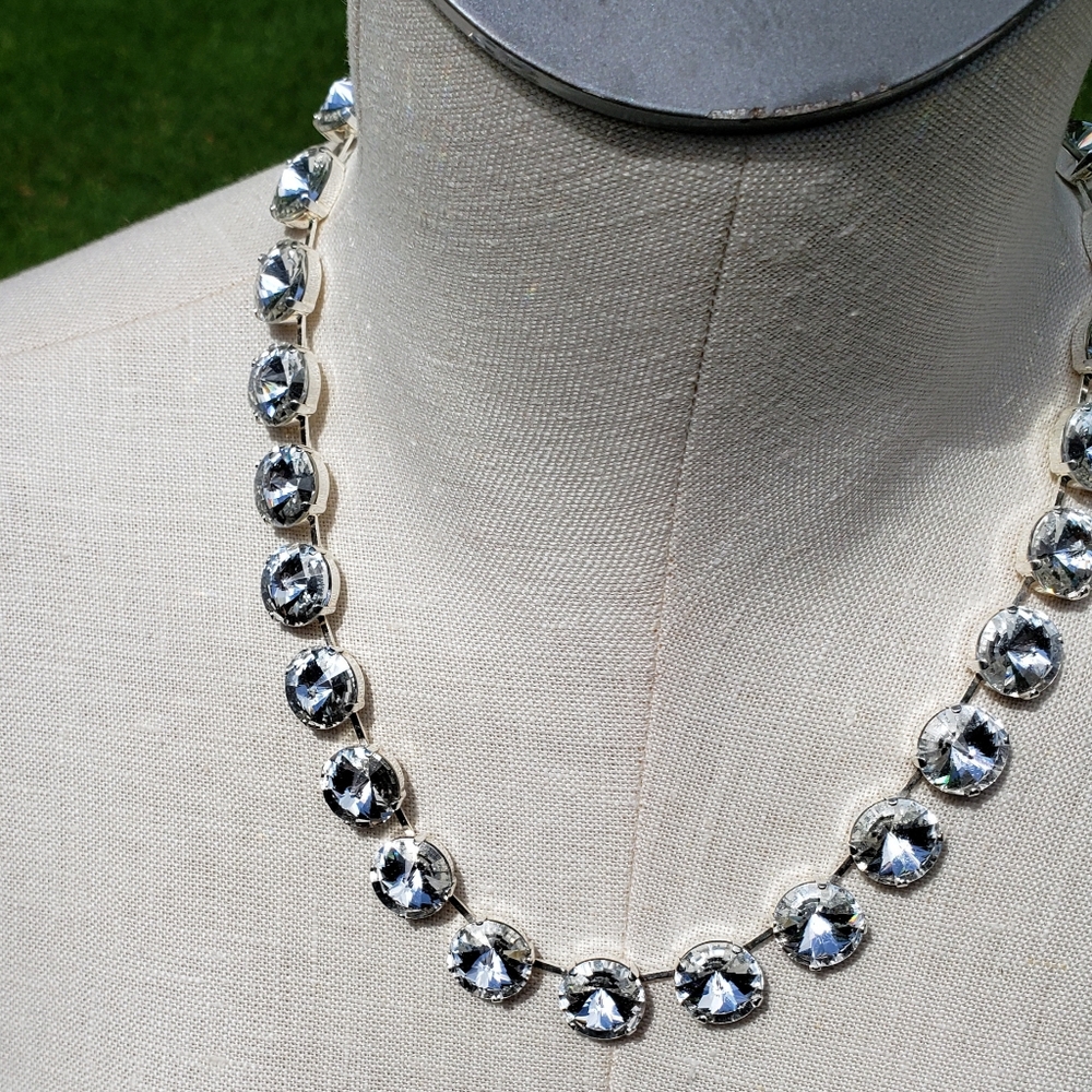 Anna Wintour clear crystal necklace